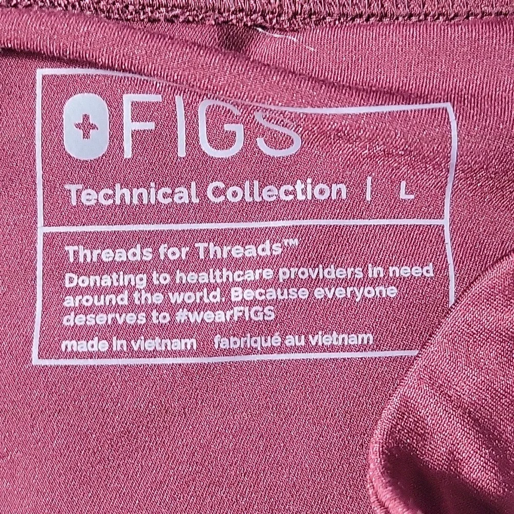 FIGS Burgundy‎ Medical Scrubs Men's Large